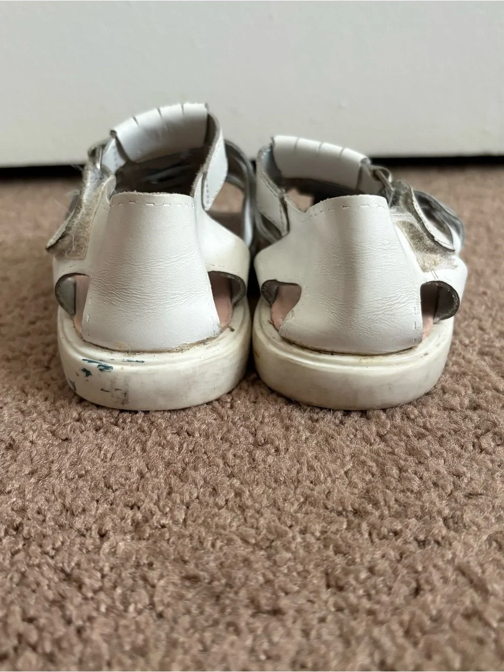 Vintage McKids Little Girls Strappy Sandals White Faux Leather US 6